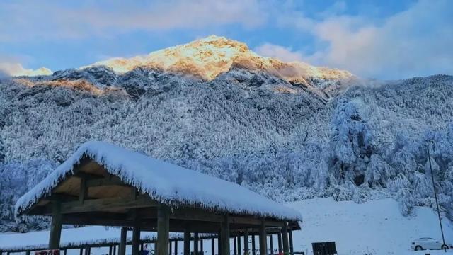 成都周边打雪仗、堆雪人好去处！二郎山喇叭河